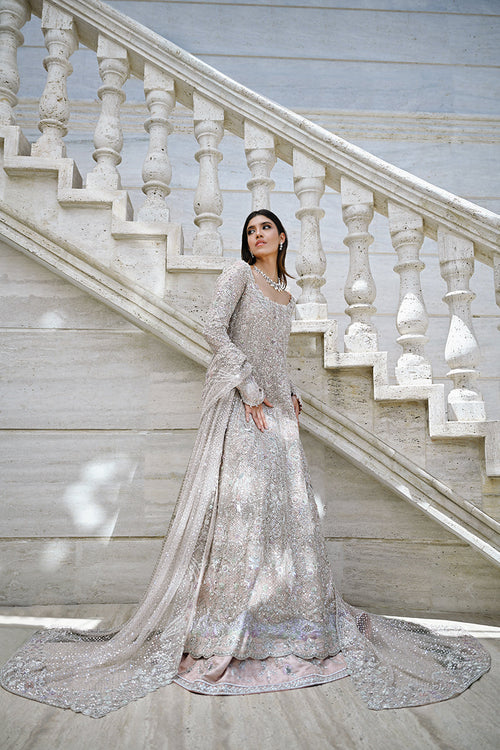sania maskatiya engagement dresses Bridal Collection Sania Maskatiya Engagement Dresses Sania Sania Maskatiya Bridal Couture Reflecting Absolute Grace