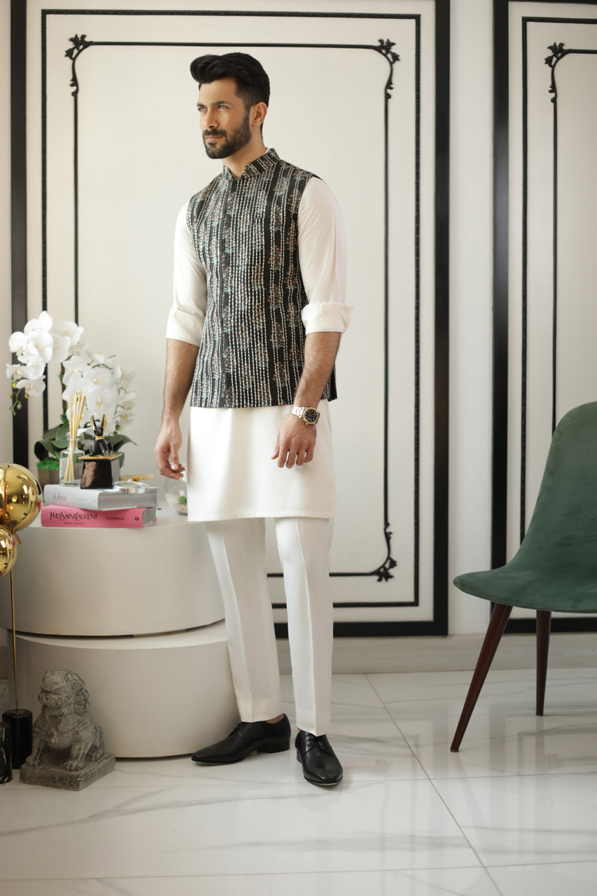 Kantha Embroidered Raw Silk Waist Coat – Sania Maskatiya International